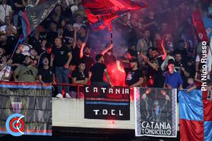Catania-AtalantaU23 0-1 i tifosi · Catania - Atalanta U23