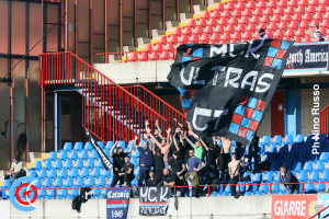 Catania-Turris 2-1 (i Tifosi) · Catania - Turris