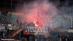 Catania-Lecce 0-0, i tifosi · Catania - Lecce