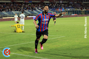 Catania-Cosenza 4-0 · Catania - Cosenza