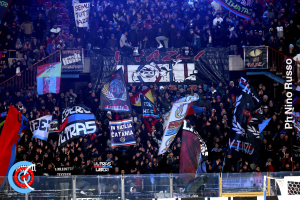 Catania-Brindisi 4-0 (i tifosi) · Catania - Brindisi