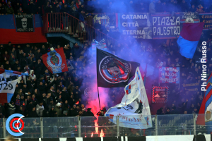 Catania-Brindisi 4-0 (i tifosi) · Catania - Brindisi