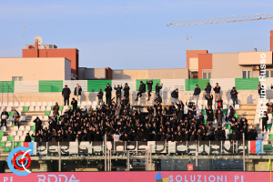 Monopoli-Catania 1-2 (i tifosi) · Monopoli - Catania