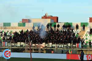 Monopoli-Catania 1-2 (i tifosi) · Monopoli - Catania