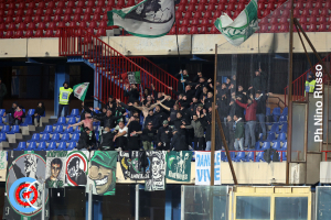 Catania-Monopoli 1-1 (i tifosi) · Catania - Monopoli