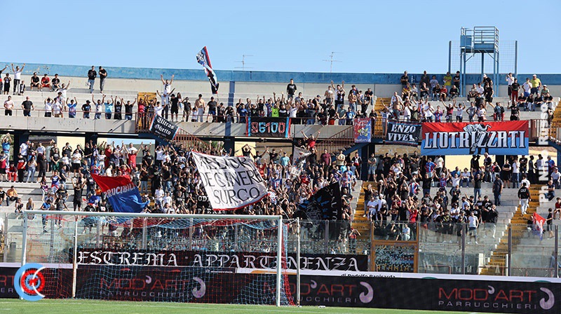 Catania-Vibonese 3-0 (i tifosi)
