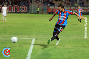 Crotone-Catania 1-0 coppa italia