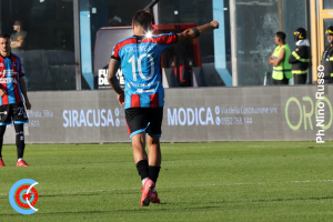 Catania-Benevento 1-0