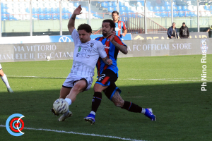 Catania-Cavese 2-0