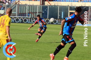 Catania-Salernitana 2-0