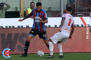 Catania-Benevento 1-0