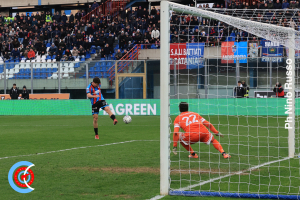 Catania-Cosenza 2-0