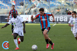 Catania-Cavese 2-0
