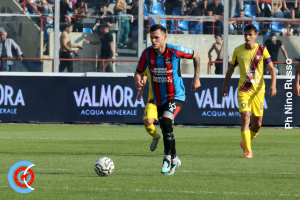 Catania-Salernitana 2-0
