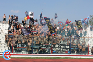 Casertana-Catania 0-4 (i tifosi)