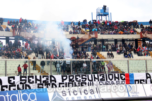 Catania-Tornino1-2: I tifosi - seconda parte · Catania - Torino