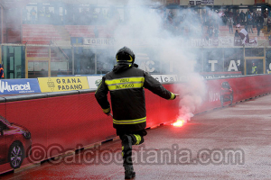 Catania-Tornino1-2: I tifosi - seconda parte · Catania - Torino